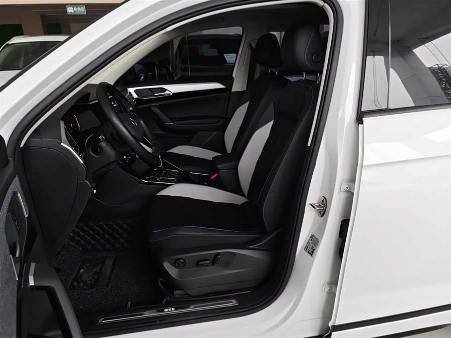 Volkswagen Tayron GTE 2020 #16 Volkswagen Tayron GTE 2020 car image #16