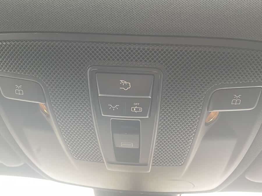 Mercedes-Benz B Class 2015 car image #16