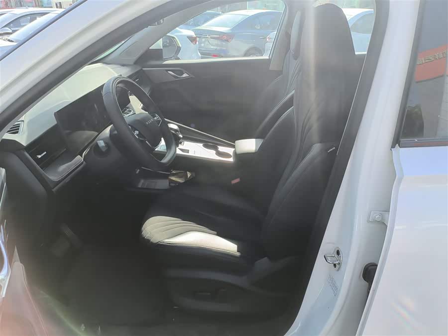 Roewe D5X DMH 2024 imagem de carro #16