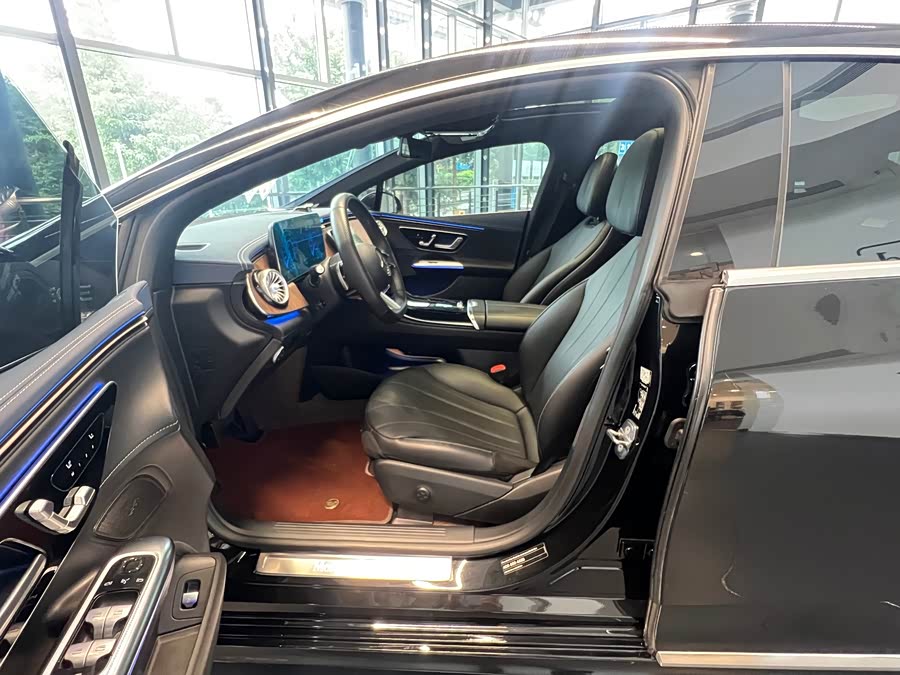 Mercedes-Benz EQE Class 2024 imagem de carro #16