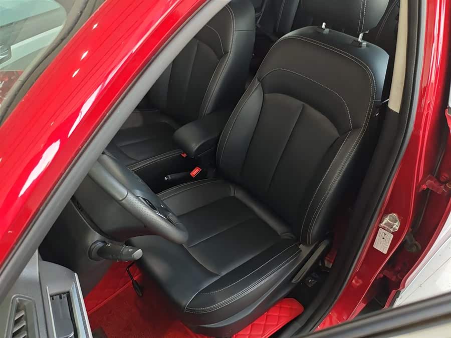 哪吒汽车 哪吒N01 2020 汽车图片 #16