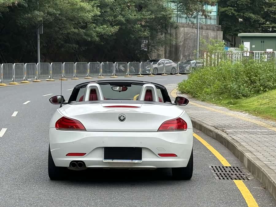 BMW Z4 2013 car image #16