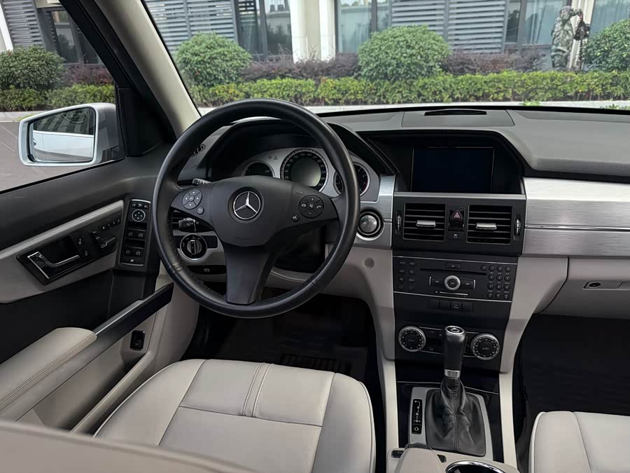 Mercedes-Benz GLK Class (Imported) 2010 car image #16