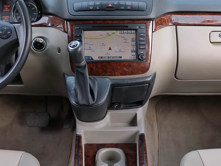 奔驰 唯雅诺 2011 汽车图片 #16