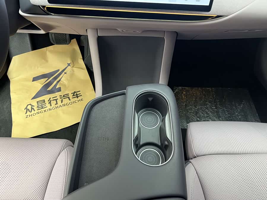 HongQi TianGong 05 2025 #16 HongQi TianGong 05 2025 car image #16