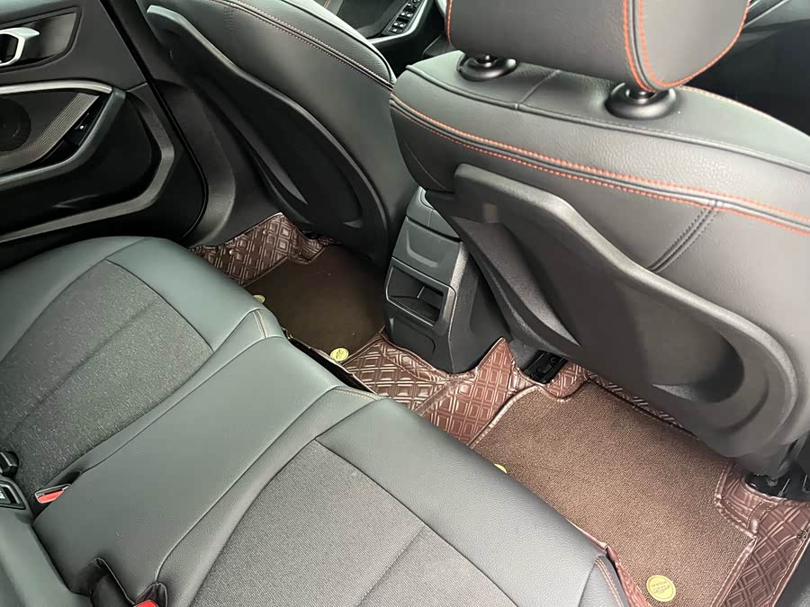 BMW 2 Series (Imported) 2024 immagine di auto #16