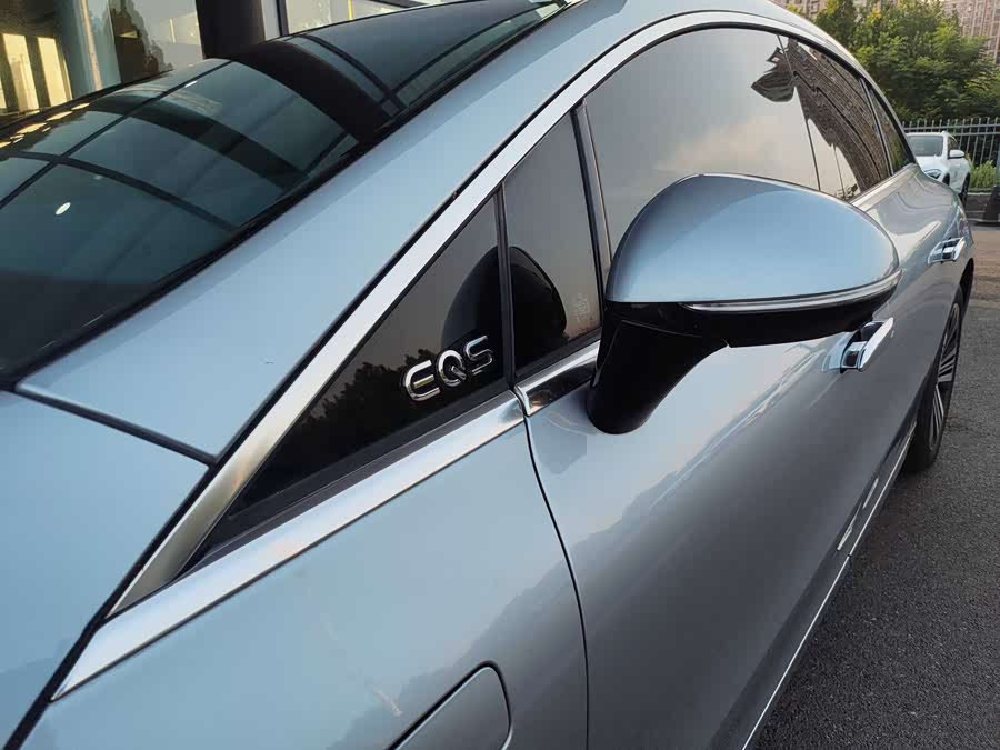 Mercedes-Benz EQS Class 2022 car image #16