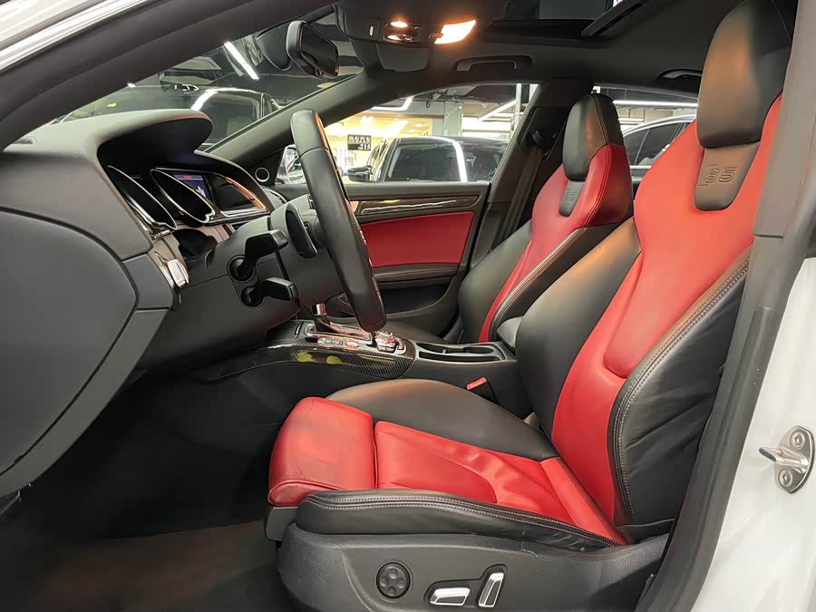 Audi S5 2014 car image #16