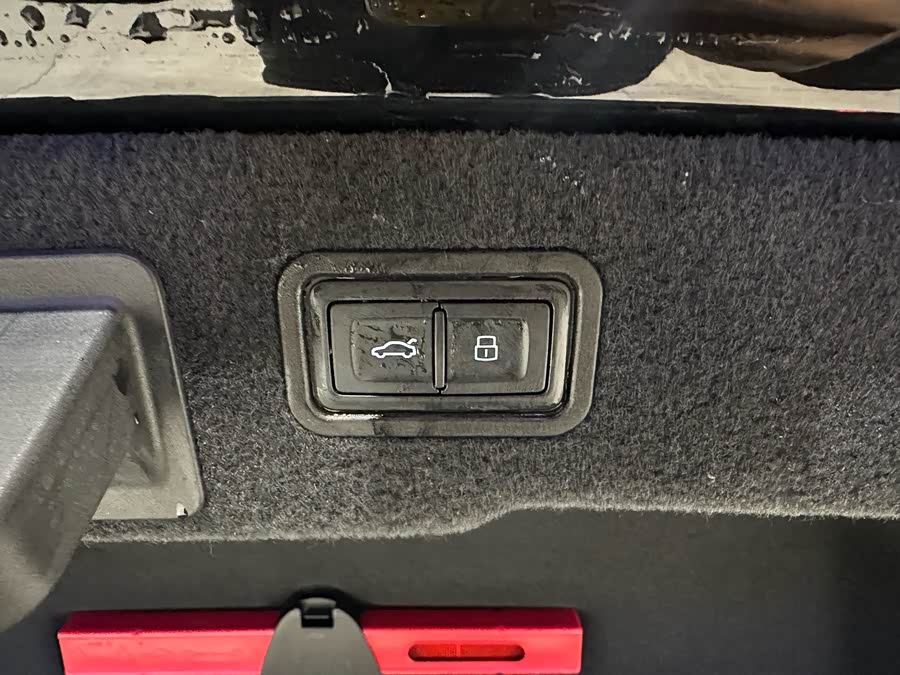 Audi A8 New Energy 2022 immagine di auto #16