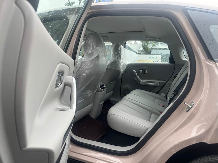 零跑汽车 零跑B01 2025 汽车图片 #16