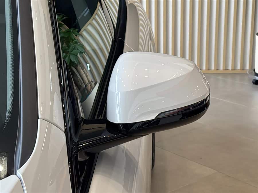 BMW 2 Series car image #16