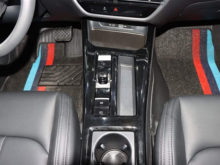 Volkswagen Lamando 2023 imagem de carro #16