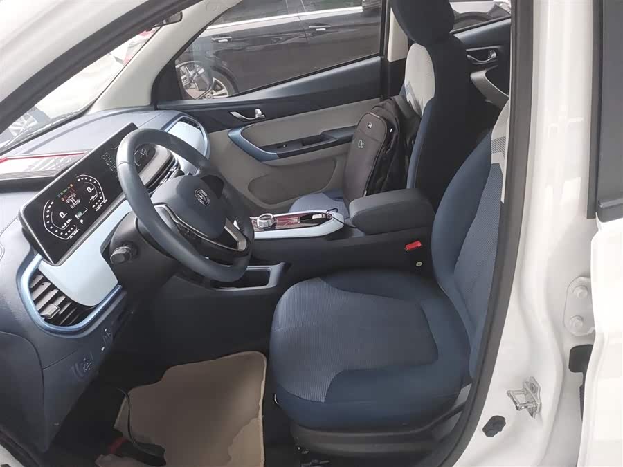 Changan BenBen E-Star 2023 car image #16