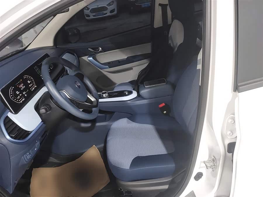 Changan BenBen E-Star 2023 car image #16