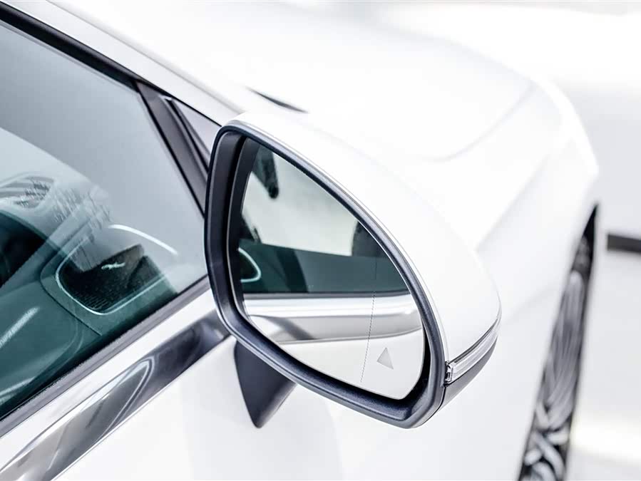 Mercedes-Benz CLE Class 2024 car image #16