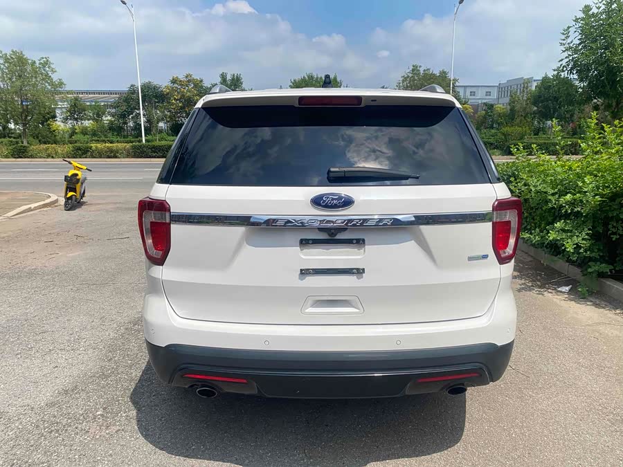 Ford Explorer (Imported) 2016 #16 Ford Explorer (Imported) 2016 imagen de coche #16