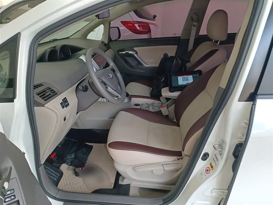 Toyota Reiz 2016 #16 Toyota Reiz 2016 immagine di auto #16