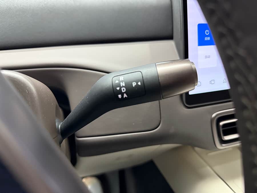 理想汽车 理想MEGA 2024 汽车图片 #16