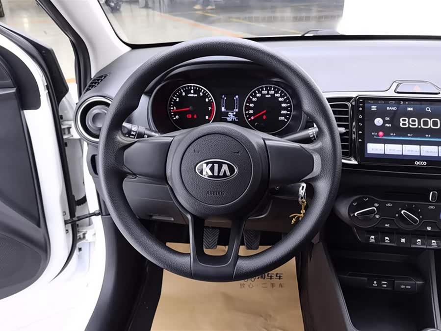 起亚 焕驰 2018 汽车图片 #16