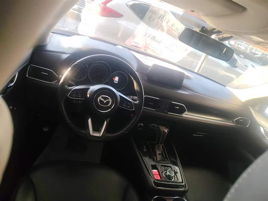 Mazda CX-8 2019 immagine di auto #16