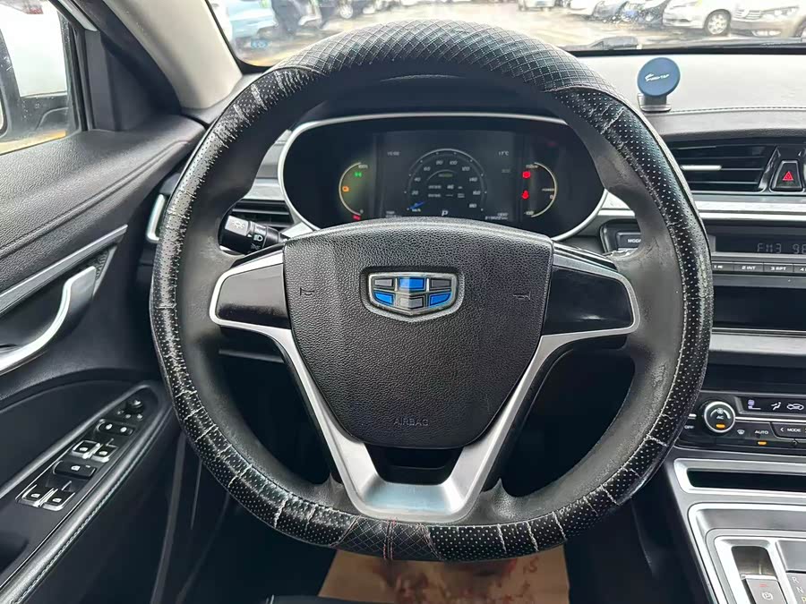 GEELY Emgrand New Energy 2018 car image #16