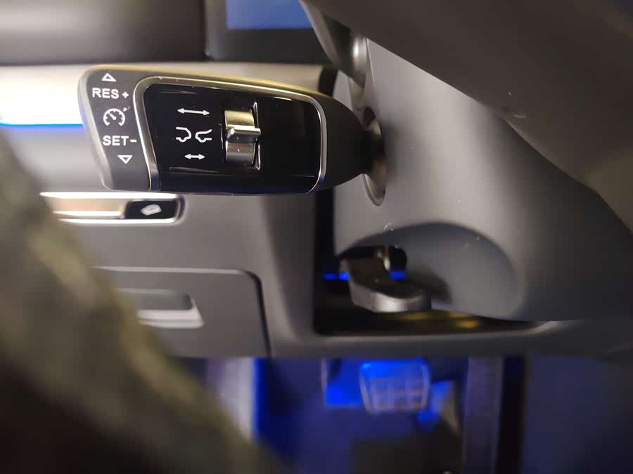 HongQi HS7 PHEV 2024 #16 HongQi HS7 PHEV 2024 car image #16