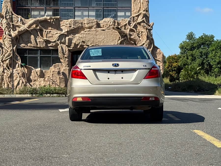 GEELY Emgrand 2017 car image #16