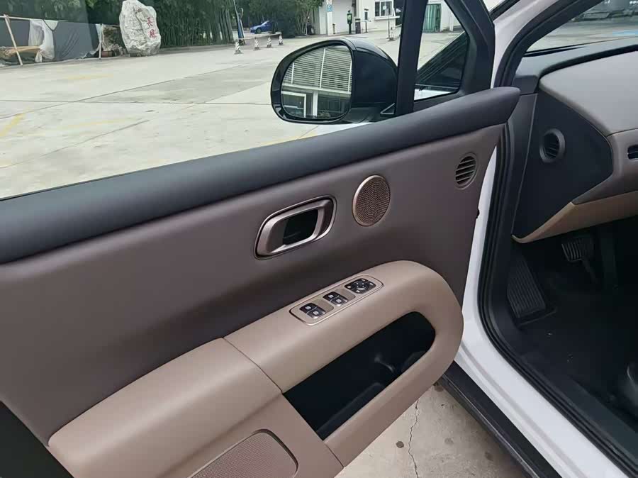 理想汽车 理想i6 2025 汽车图片 #16