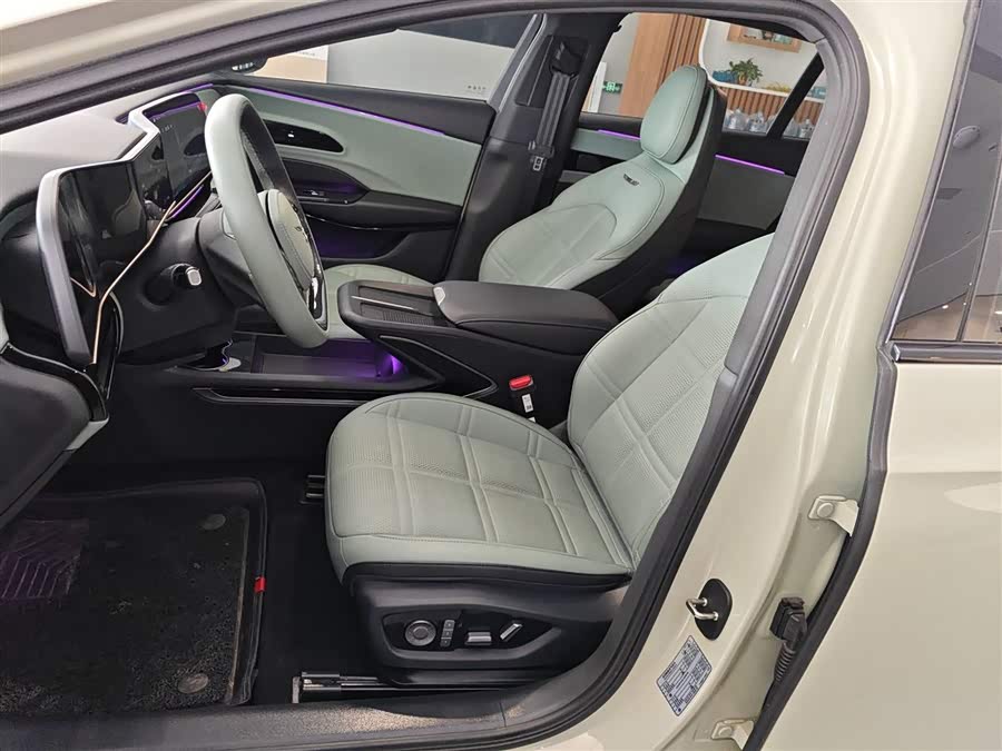 HongQi EH7 2024 #16 HongQi EH7 2024 immagine di auto #16