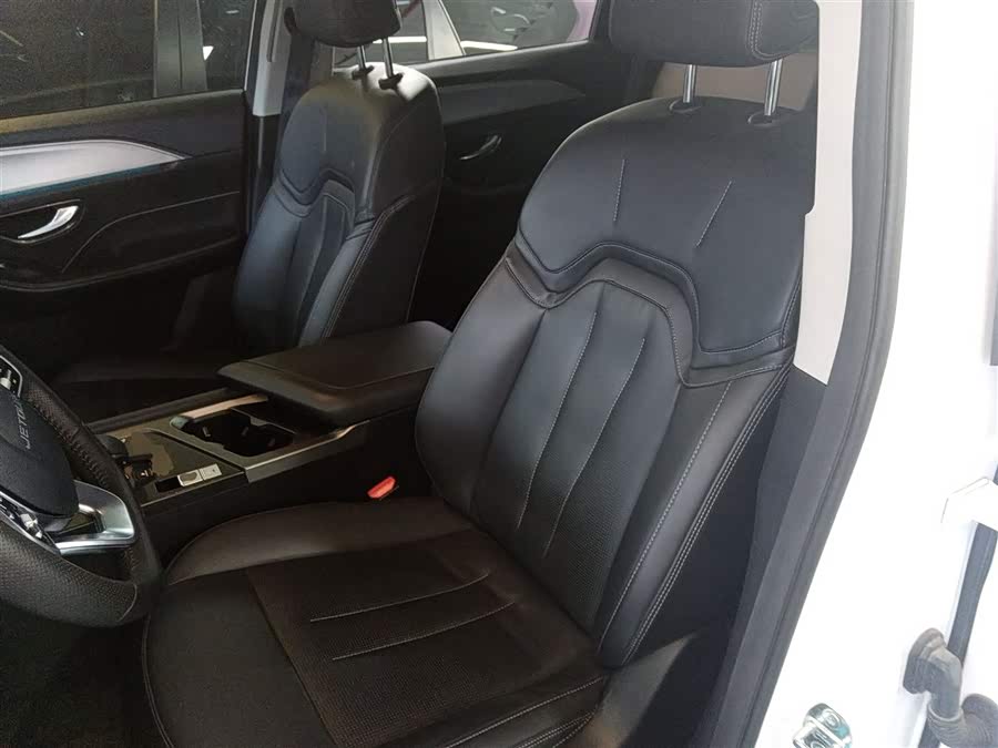 Jetour X90 PLUS 2022 изображение автомобиля #16