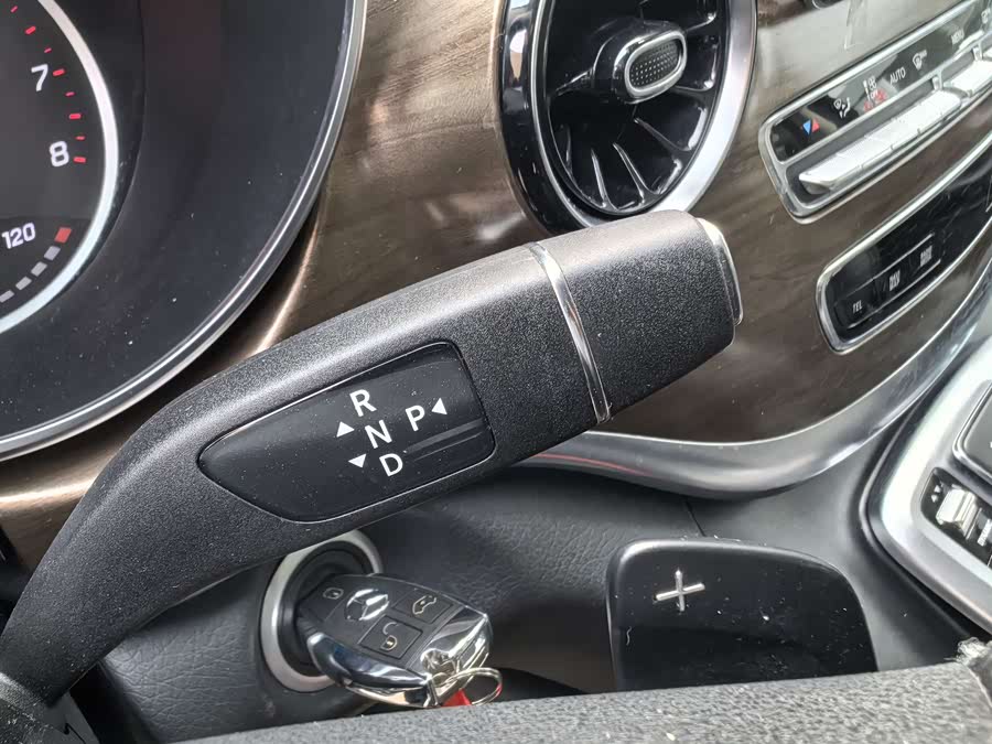 Mercedes-Benz V Class 2022 #16 Mercedes-Benz V Class 2022 immagine di auto #16