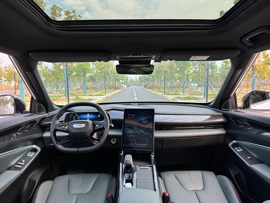 GEELY Boyue 2024 car image #16