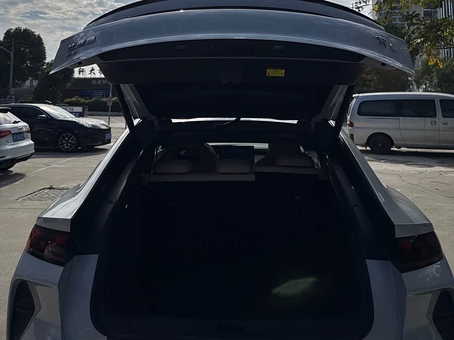 BYD SongL EV 2024 car image #16