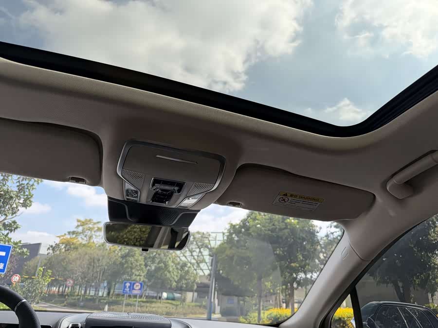 HongQi HS3 PHEV 2024 car image #16