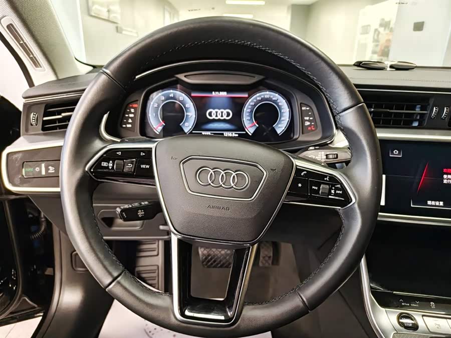 Audi A7 2022 car image #16