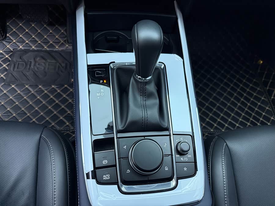 Mazda CX-3 2023 car image #16