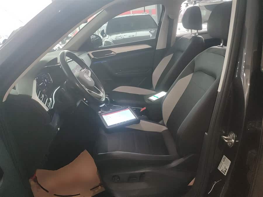 Volkswagen Tayron GTE 2022 car image #16