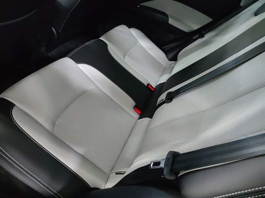 哪吒汽车 哪吒AYA 2024 汽车图片 #16