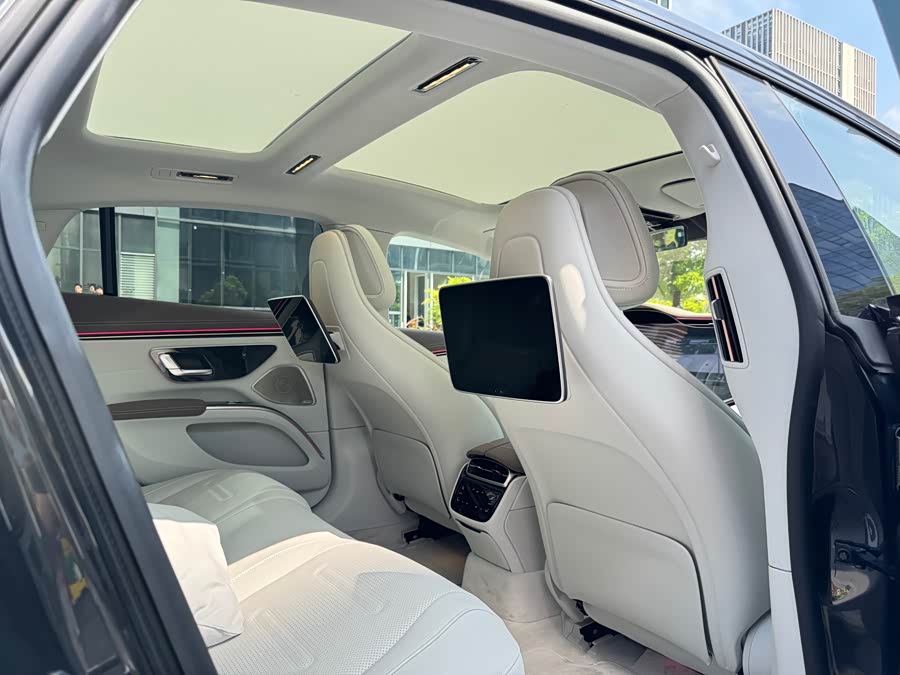 Mercedes-Benz EQS AMG 2024 #16 Mercedes-Benz EQS AMG 2024 car image #16