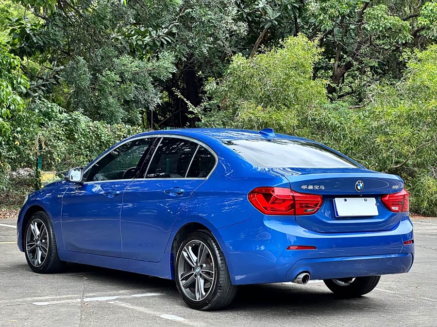 BMW 1 Series 2019 immagine di auto #16