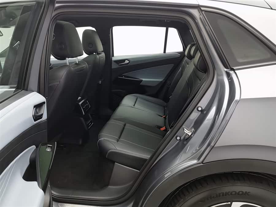 Volkswagen ID.4 X 2023 immagine di auto #16