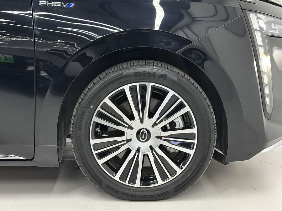 GAC Trumpchi E8 New Energy 2024 #16 GAC Trumpchi E8 New Energy 2024 car image #16