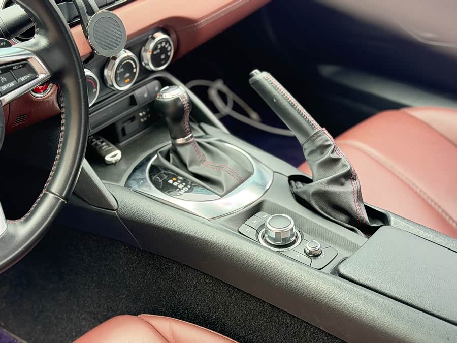 GEELY Monjaro MHEV 2019 car image #16