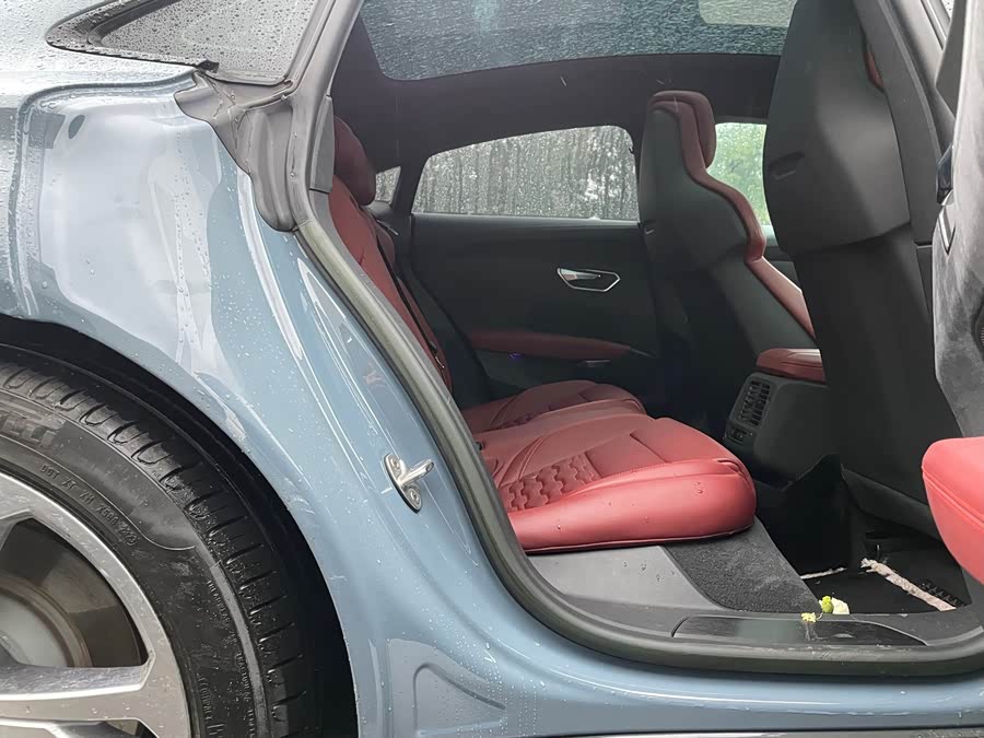 Audi e-tron GT 2024 صورة سيارة #16