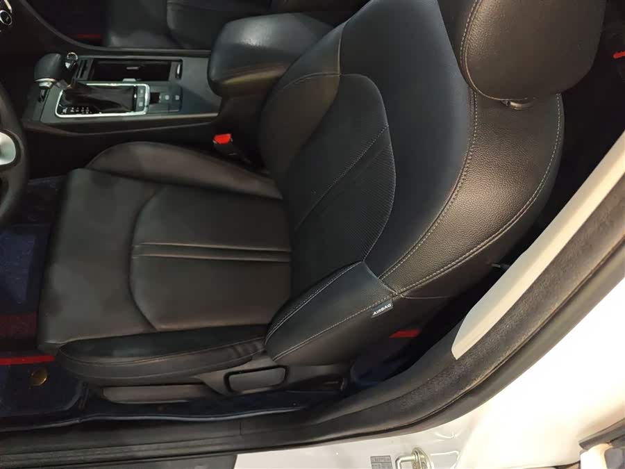 起亚 起亚K5新能源 2019 汽车图片 #16