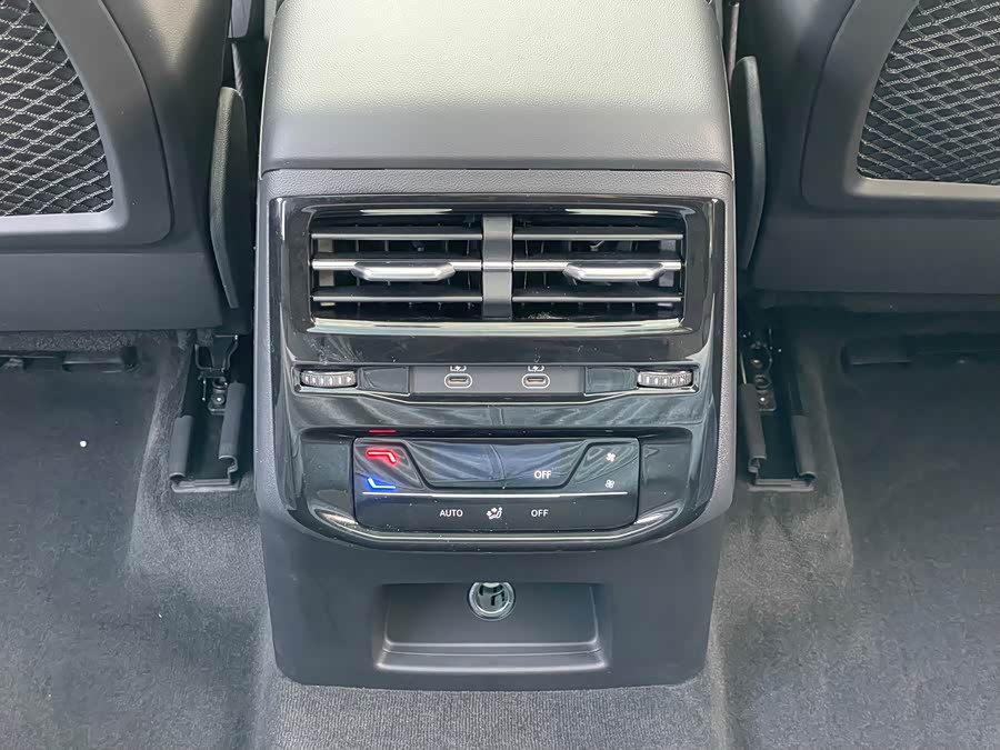 Audi Q6 2023 imagem de carro #16