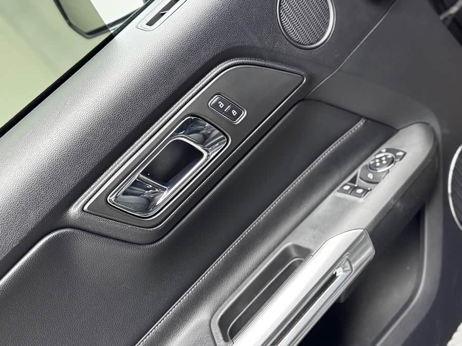 Ford Mustang 2016 car image #16