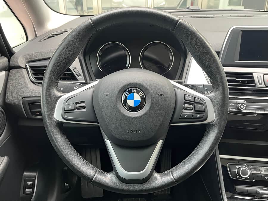 BMW 2 Series Gran Tourer 2019 immagine di auto #16