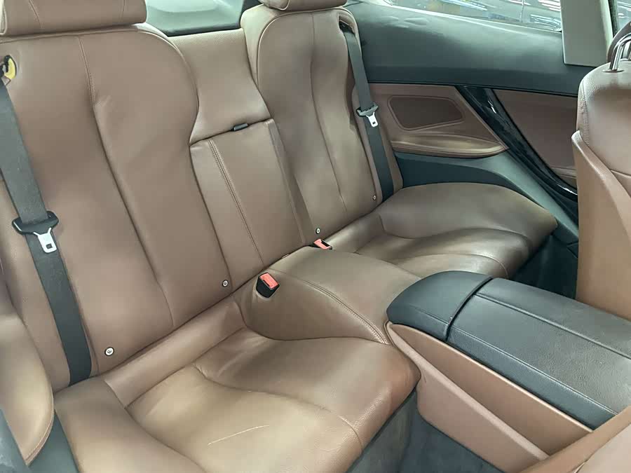 BMW 6 Series 2011 car image #16