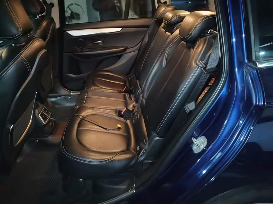 BMW 2 Series Gran Tourer 2015 car image #16